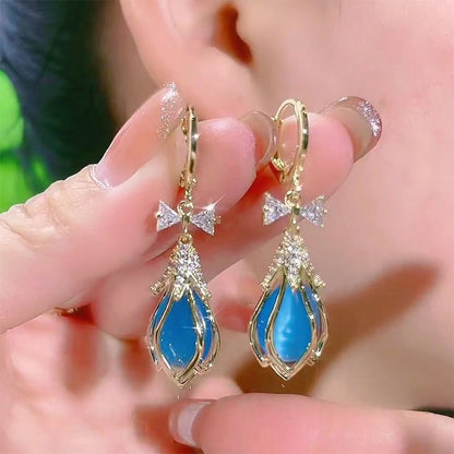 Blue Hibiscus Cat's Eye Stone Necklace &Ear Buckle Set